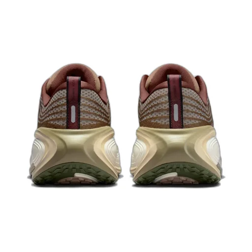 Nike Vomero Plus Qs