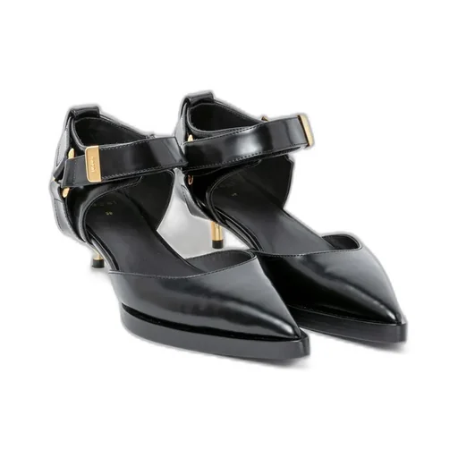 Belted Pumps