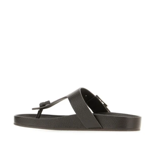Round Toe Flip Flops