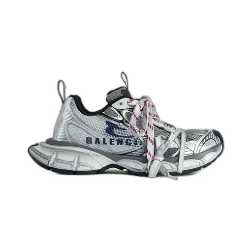 3Xl Split Logo Sneaker