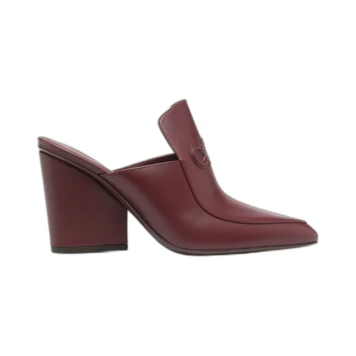 Gancini Plaque Pumps