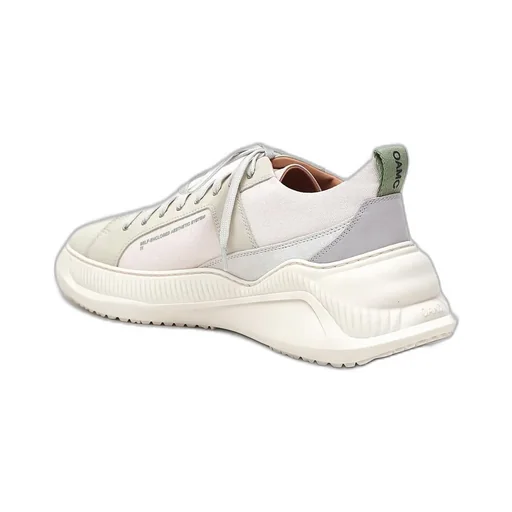 Low-Top Leisure Sneakers