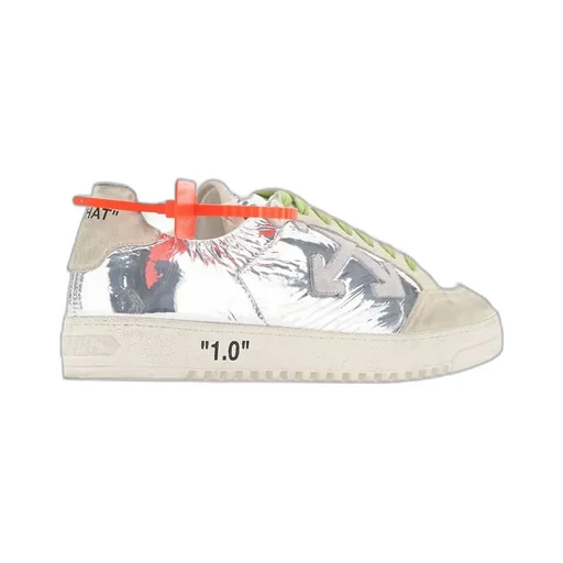 Arrow 2.0 Metallic Sneakers