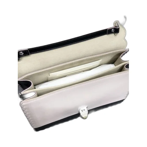 Kan I Rivet Flower Handbag