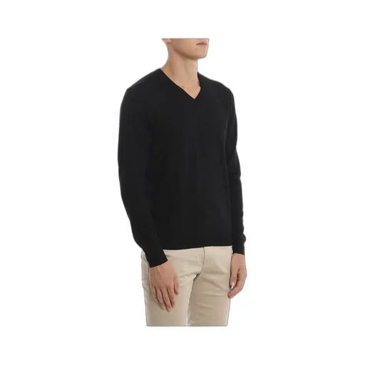V-Neck Jumper