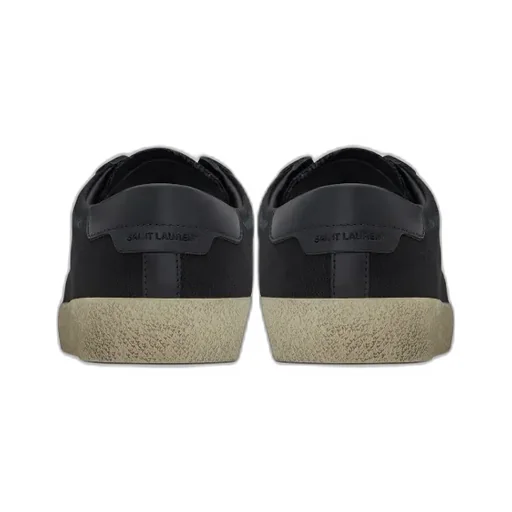 Court Classic Sneakers