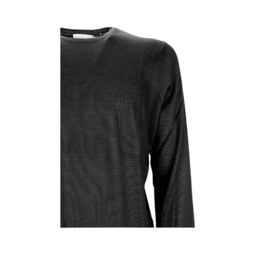 Black Light Round-Neck Wool Pullover