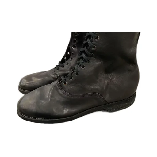 Round-Toed Boots