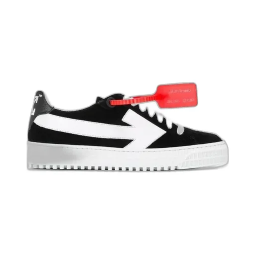 Arrow Low-Top Sneakers