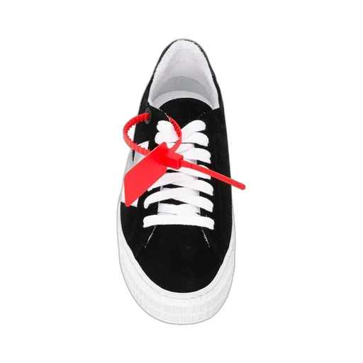 Arrow Low-Top Sneakers