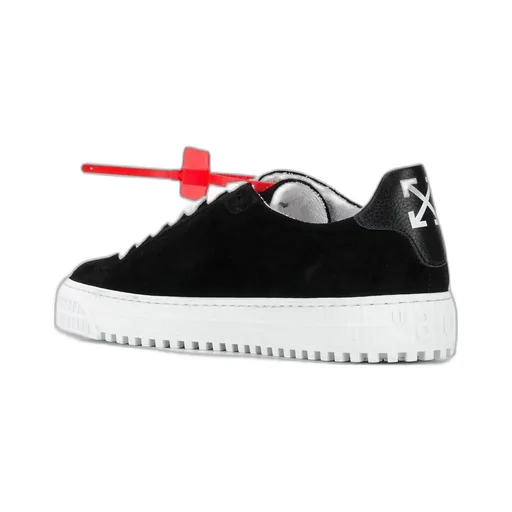 Arrow Low-Top Sneakers