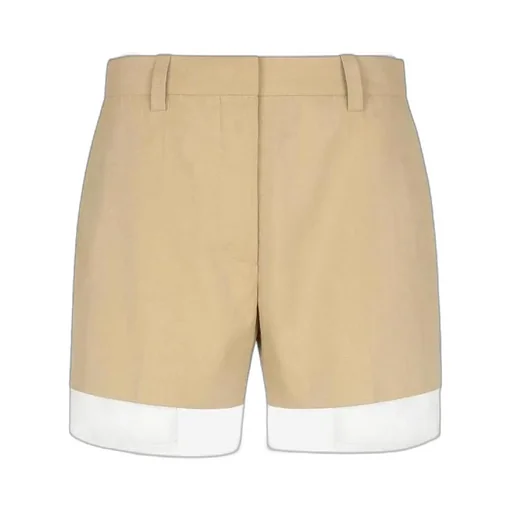 Make Casual Shorts On The Floor
