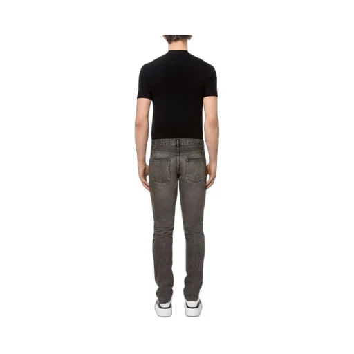 Straight Jeans