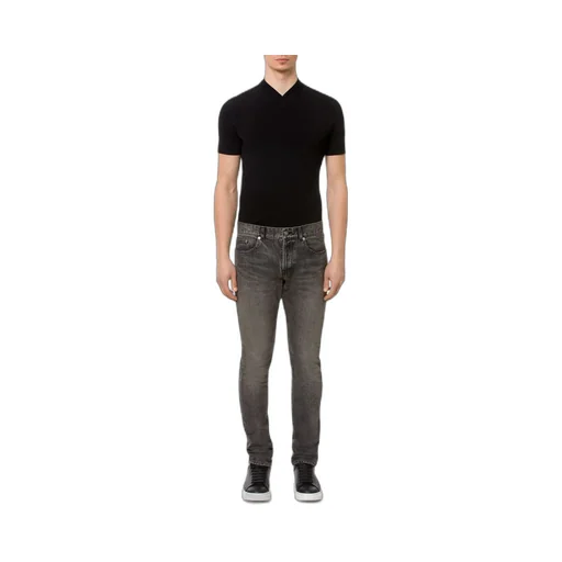 Straight Jeans