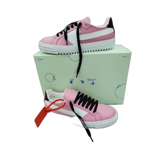 Arrow Sneakers