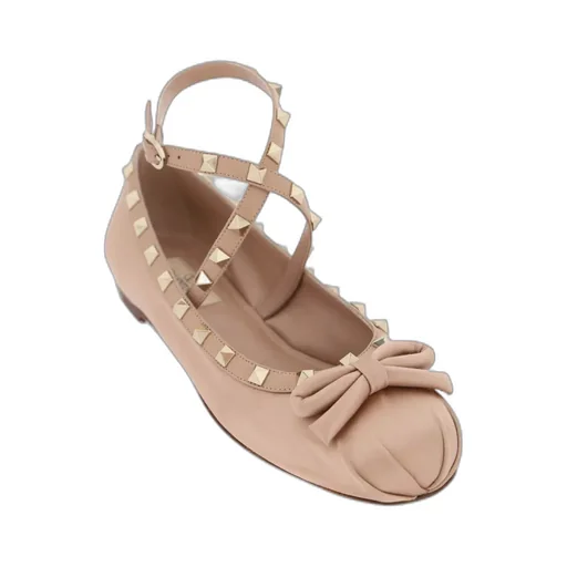 Valentino Garavani Rockstud Bow Detailed Ballerina Shoes