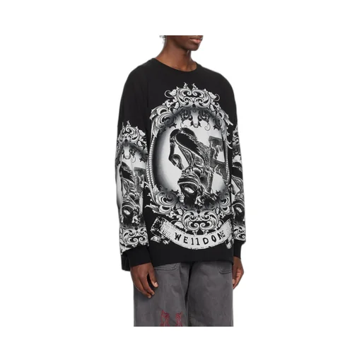 Printed Long-Sleeved T-Shirt
