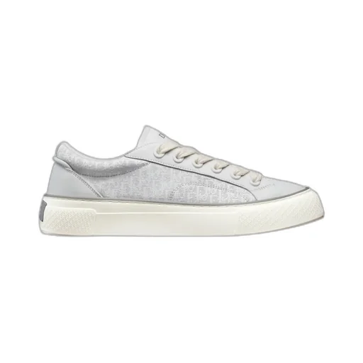 B33 Sneaker