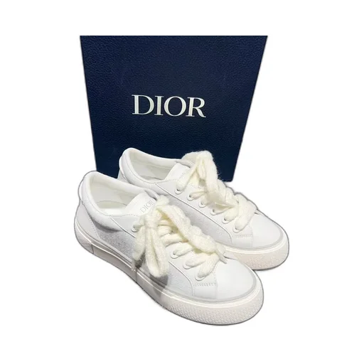 B33 Sneaker