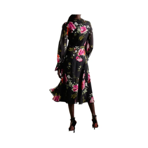 Round-Collar Long-Sleeved Dress
