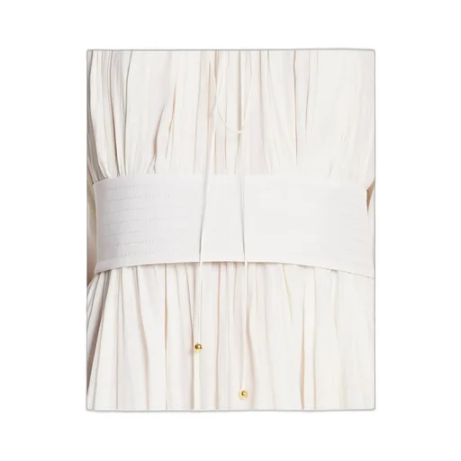 A Short Dress With Lotus Leaf Edges