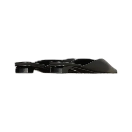 Pointed Flat-Soled Muller Shoes