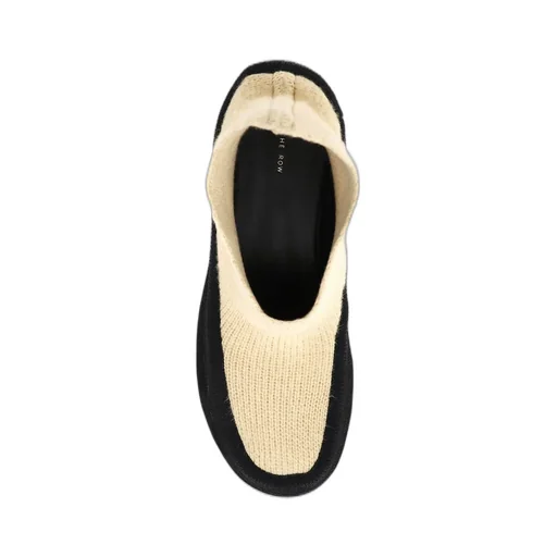 Round-Toe Flat Shoes
