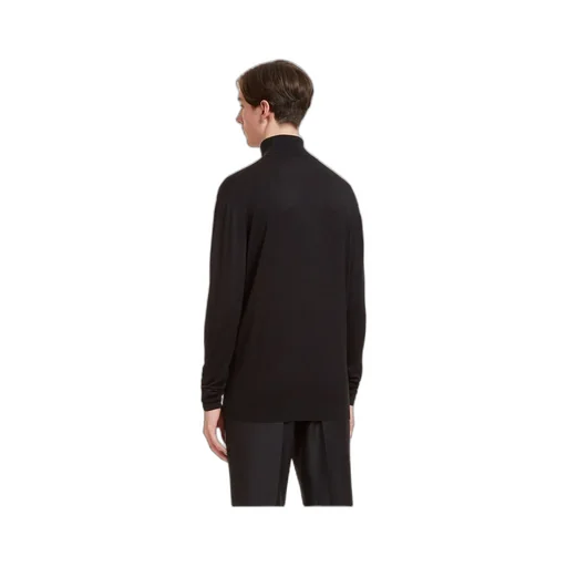 Sweater/Knitwear