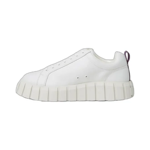 Low-Cut Casual Sneakers
