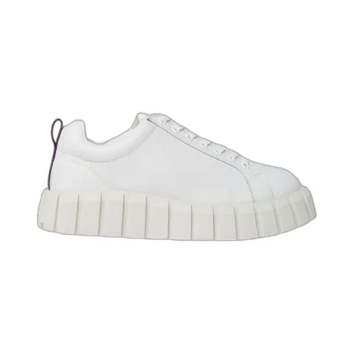 Low-Cut Casual Sneakers