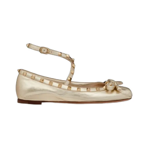 Valentino Garavani Rockstud Bow Detailed Ballerina Shoes