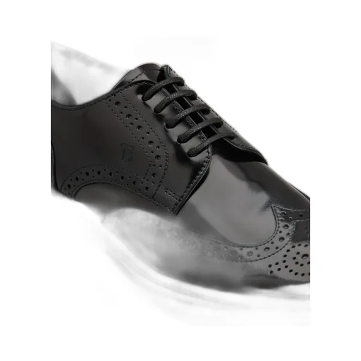 Tod's Oxford Lace-Up Shoes