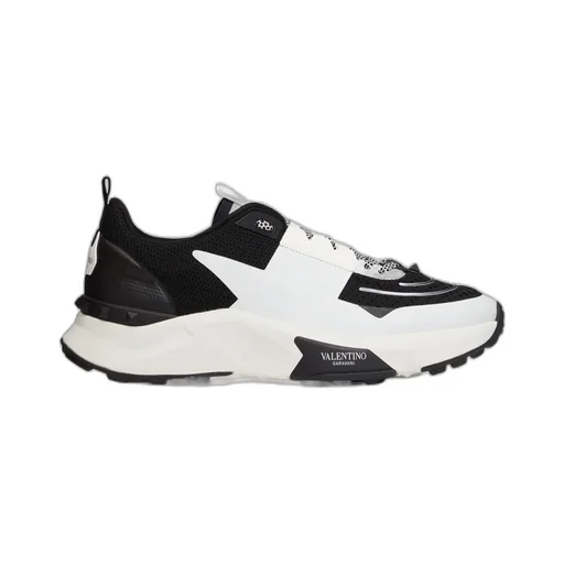 Round-Head Sneakers