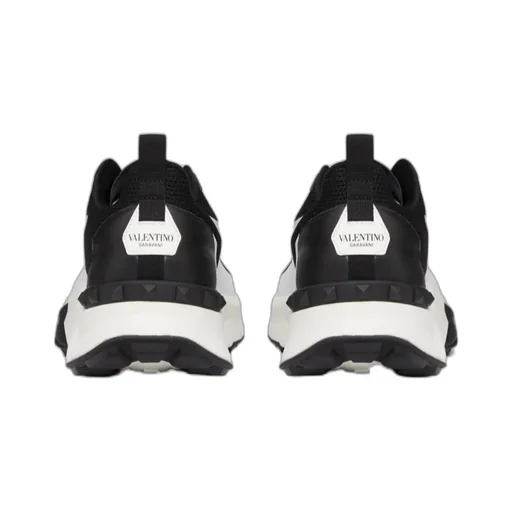 Round-Head Sneakers