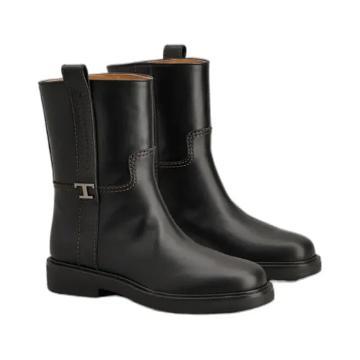 Tod's Round Toe Ankle Boots