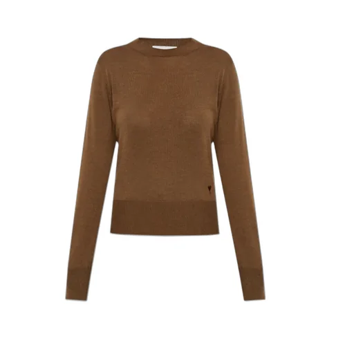 Long-Sleeved Tops