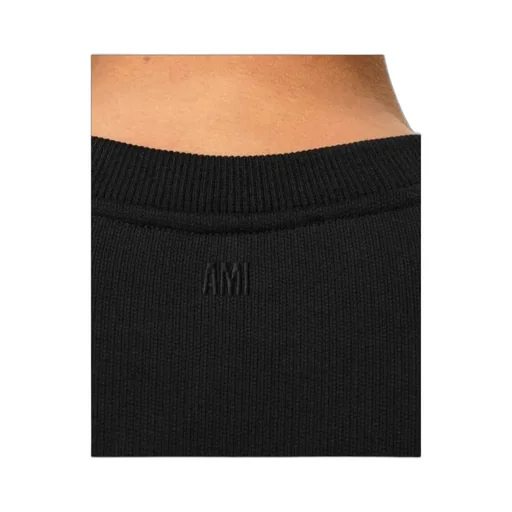 Long-Sleeved Sweatshirt