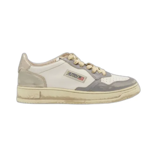 Medallist Lace-Up Leather Sneakers