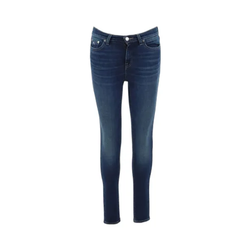 Belt-Loop Jeans