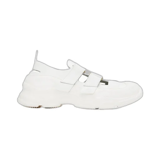 Catch Stomper Sneakers