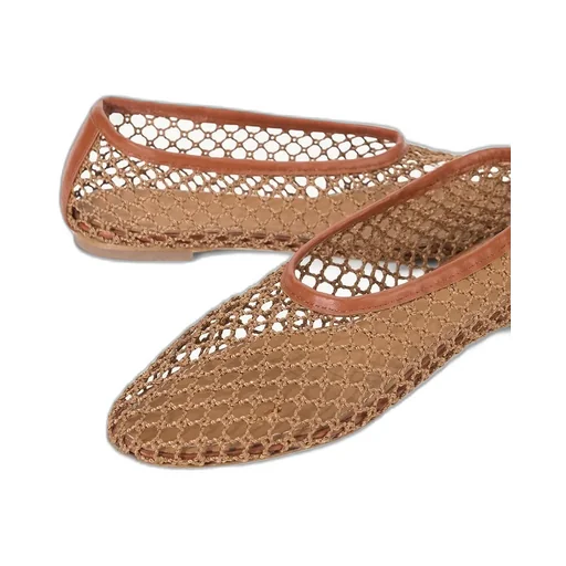 Hollow Flat Shoes