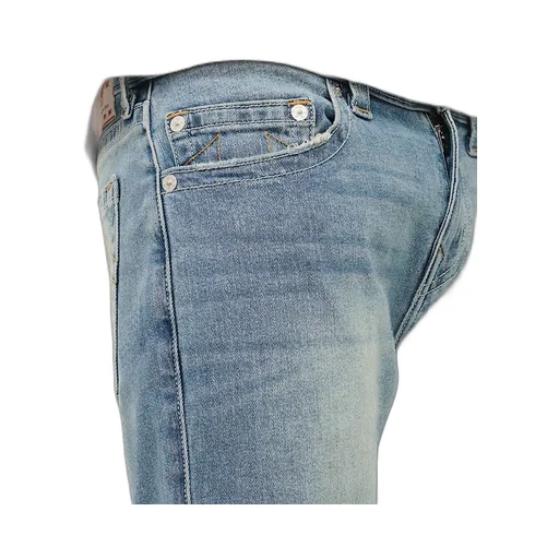 Belt-Loop Jeans