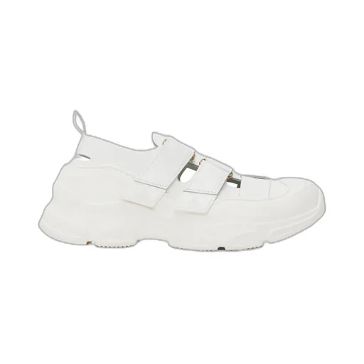 Catch Stomper Sneakers