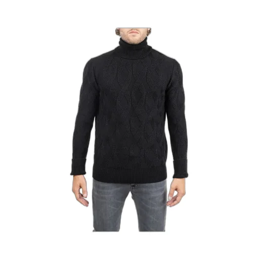 High-Neck Pullover