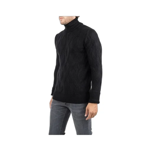 High-Neck Pullover