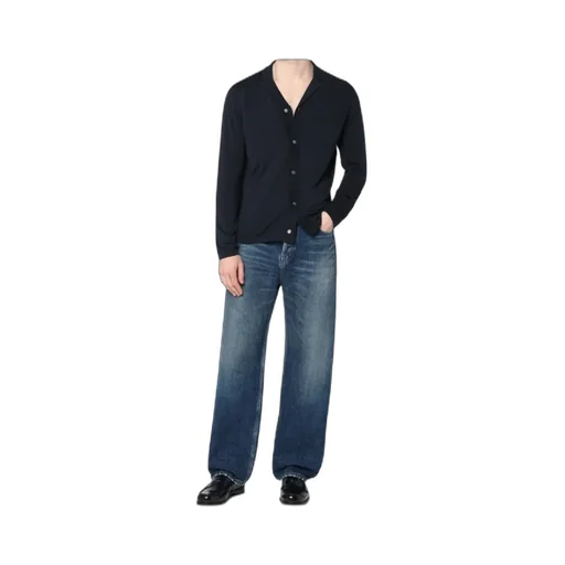 Long-Sleeve Button-Down Shirt