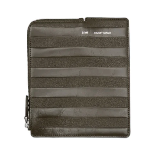 Zipper Clutch