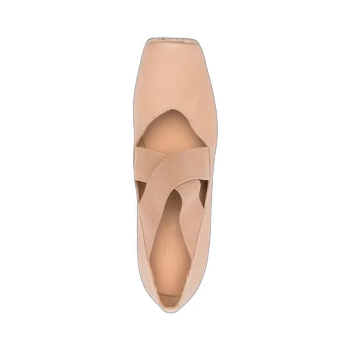 High-Heeled Ballet Shoes