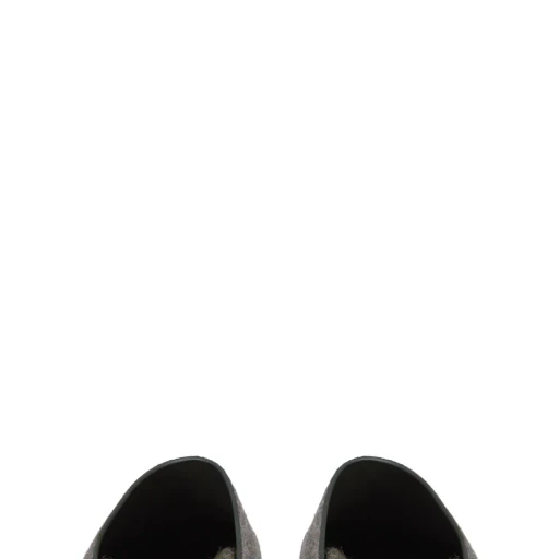 Round-Toed Slippers