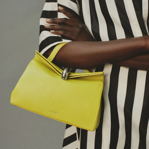 Single-Handle Shoulder Bag